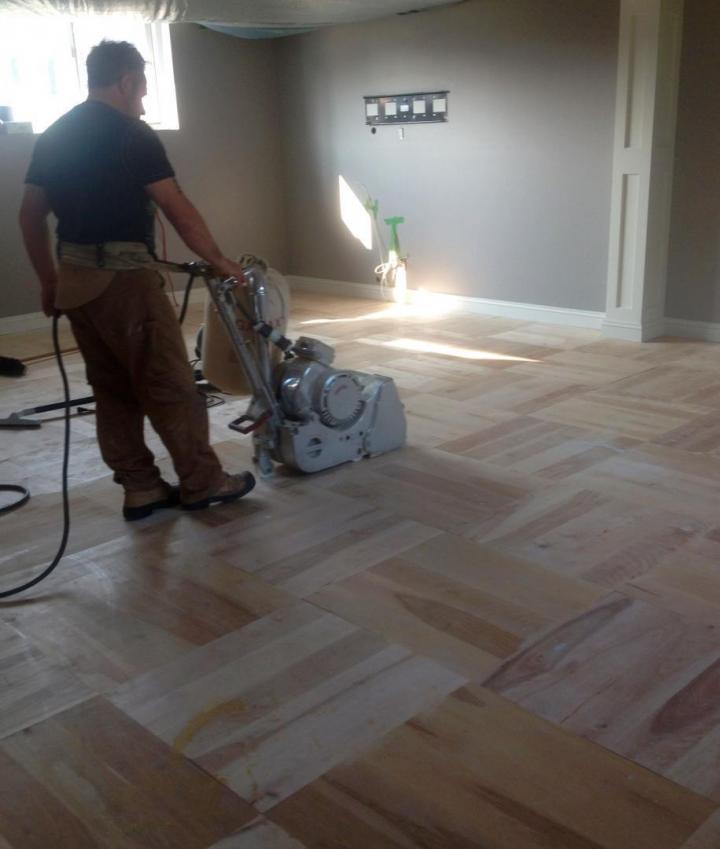Floor Installation and Repair in Saint-Jacques