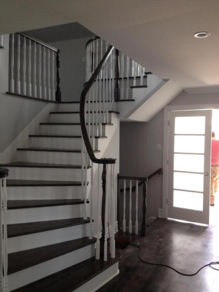 Floor Varnishing in Saint-Jacques