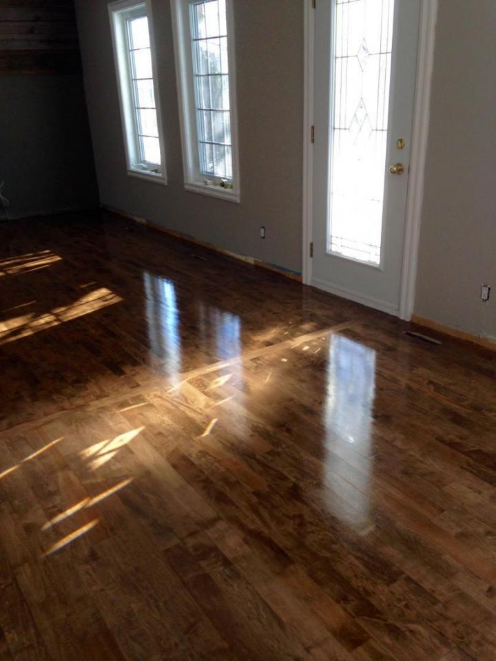 Floor Varnishing in Saint-Jacques