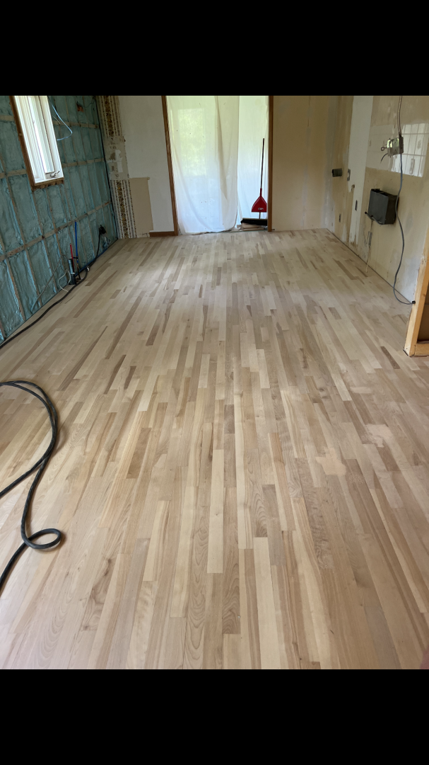 Floor Sanding in Saint-Jacques