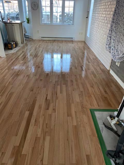 Floor Varnishing in Saint-Jacques