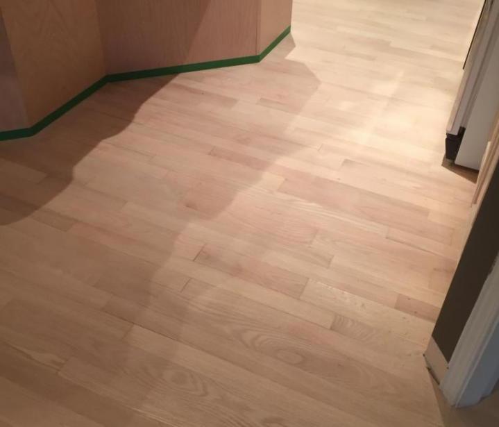 Vernissage de plancher Saint-Jacques